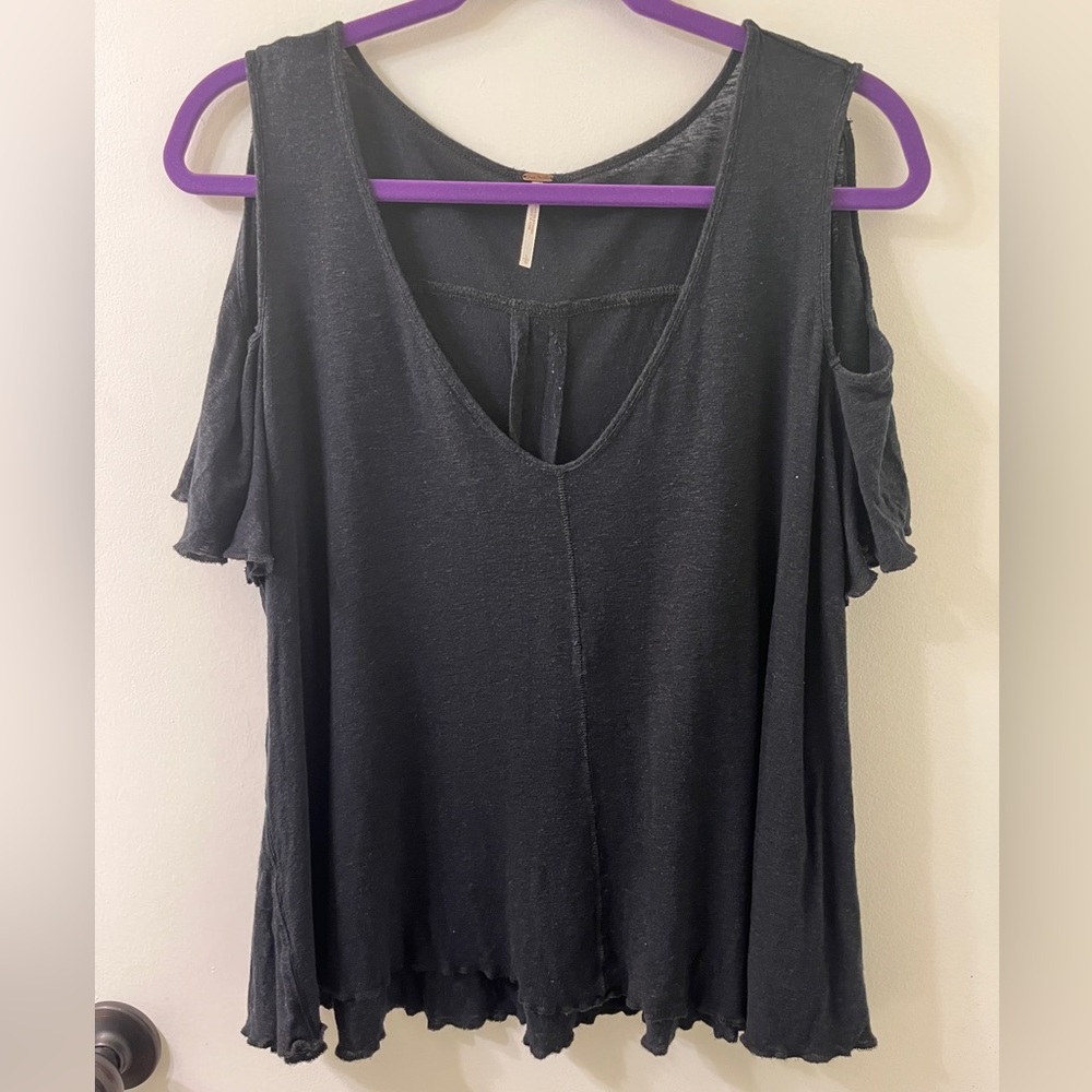 Free People Cold Shoulder Flounce Sleeve Top sz L